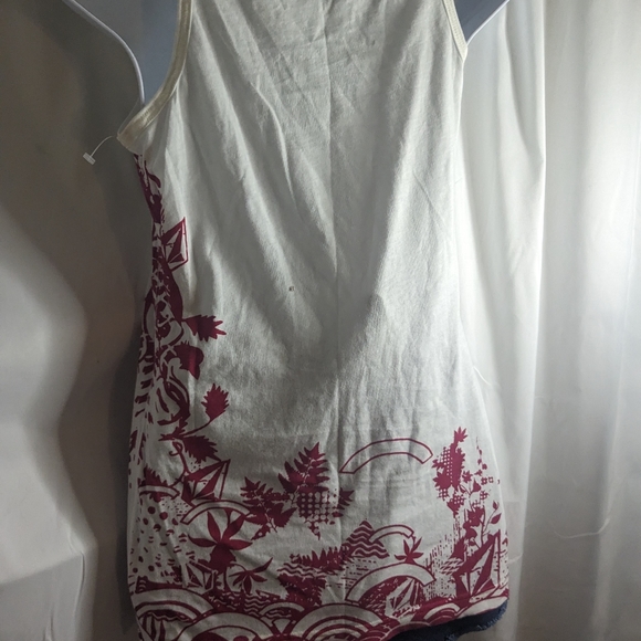 Volcom top💋 - Picture 3 of 4